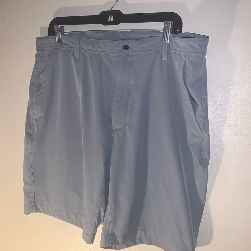 Footjoy Athletic Fit Primrose Grey Shorts Men’s Size 38